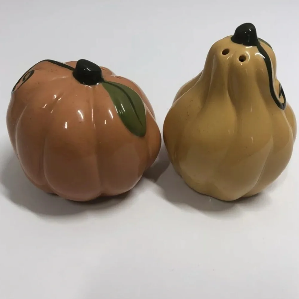 Pump inks salt and pepper
